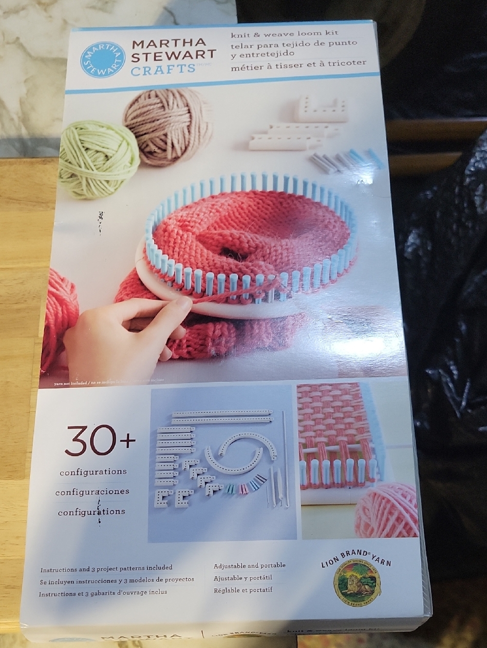 Martha Stewart Crafts Round Loom Kit - Light Blue, Pink, Cream